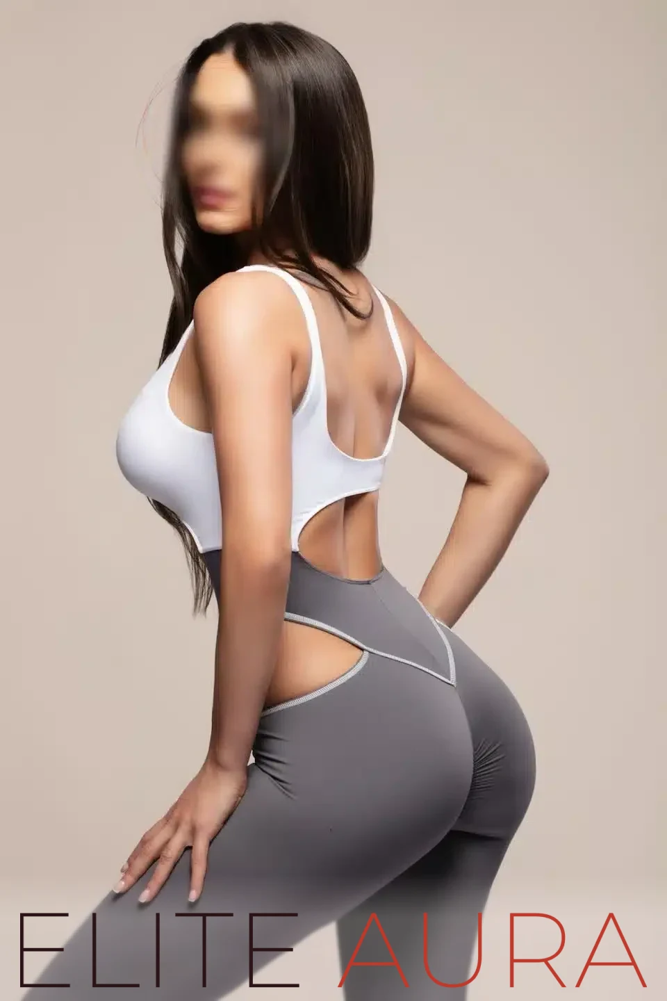Claudia, high class Knightsbridge escort at Elite Aura, photo 3